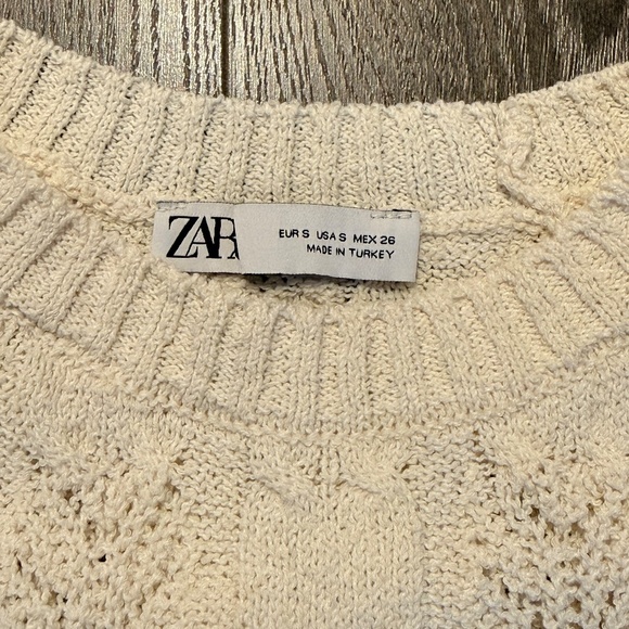 Zara knit top with pearls - Picture 3 of 3